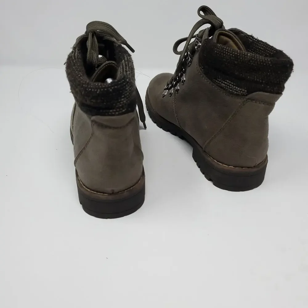 Sonoma Cindy Lace Up Ankle Boot in Stone Size 5